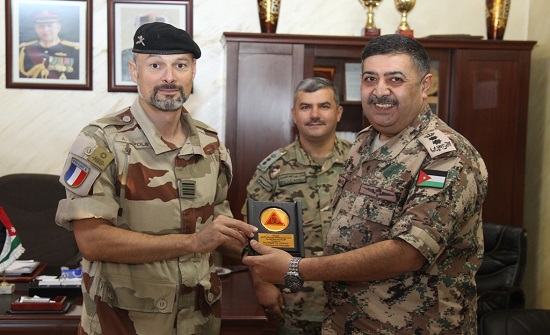 القوات المسلحة الأردنية تتسلم من نظيرتها الفرنسية مهمات خاصة