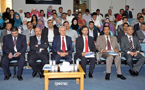 افتتاح مؤتمر حول الإصلاح التعليمي