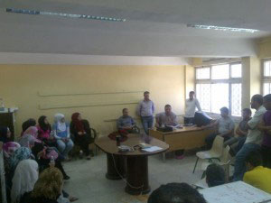  طلبة الشامل يلتقون مدير الامتحانات وتشكيل لجنة لمتابعة اعتراضاتهم (صور)