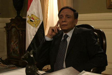 المنافسة الدرامية الرمضانية مشتعلة بين هنيدي وتامر في غياب الزعيم!