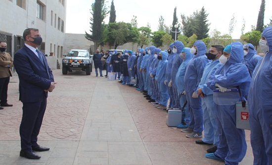 جابر: 32 فريقا يجرون فحوصات عشوائية لكورونا في عمان