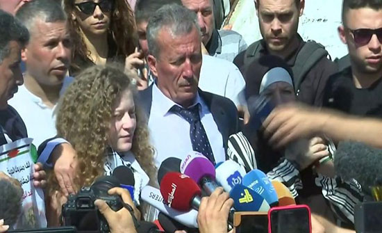 عهد التميمي ستواصل النضال ضد الاحتلال كمحامية