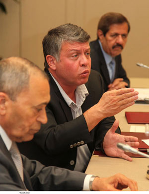 الملك يلتقي رؤساء الجامعات الحكومية في اجتماع متابعة ( صور )