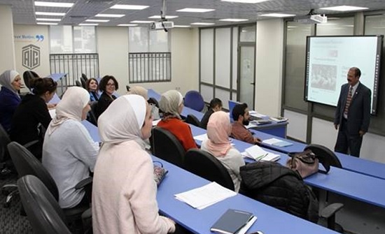 كلية "أبوغزاله الجامعية للابتكار" تباشر استقبال الطلبة المستجدين