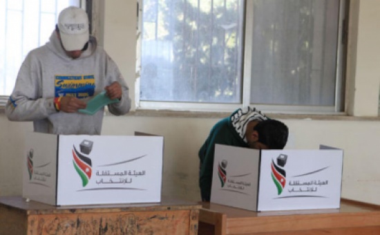 120 شابا يتطوعون لخدمة الناخبين في مراكز الاقتراع برابعة اربد