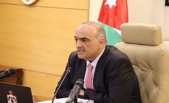 الخصاونة : الحكومة ملتزمة بتقديم مشروع قانون ناظم للبيئة الاستثماريَّة إلى مجلس النواب خلال الشهر الجاري الخصاونة : الحكومة ملتزمة بتقديم مشروع قانون ناظم للبيئة الاستثماريَّة إلى مجلس النواب خلال الشهر الجاري