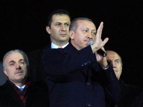 أردوغان ينفي استهزاء وزير في حكومته بآيات القرآن الكريم أردوغان ينفي استهزاء وزير في حكومته بآيات القرآن الكريم