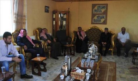 عائلة " العيطان " تتهم الحكومة بالتقصير حول اختطاف ابنها عائلة " العيطان " تتهم الحكومة بالتقصير حول اختطاف ابنها