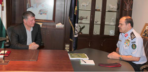 الملك يزور مديرية الأمن العام