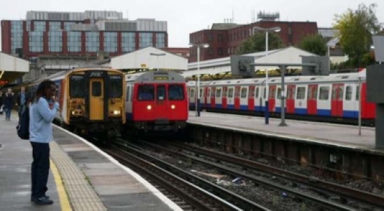 تعطل قطار لندن بسبب راكب