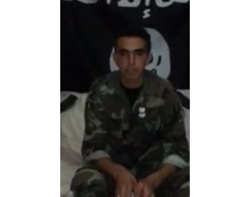 بالفيديو: جندي لبناني ينشق عن الجيش ويعلن ولاءه للبغدادي