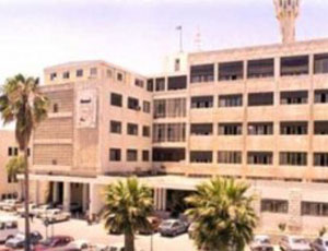 الطلبة الدارسون في اليمن يعودون إلى اعتصامهم المفتوح الاحد