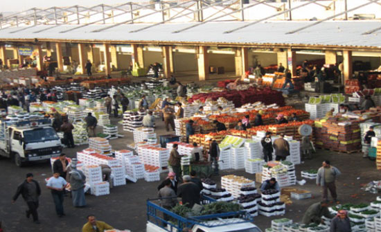 370 طنا واردات سوق العارضة للخضار