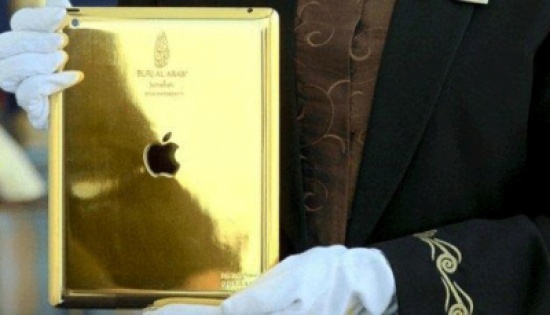 فندق في دبي يوفر لنزلائه iPAD من الذهب الخالص فندق في دبي يوفر لنزلائه iPAD من الذهب الخالص