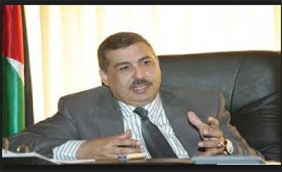 وزير العمل يزور عدة بلديات في البادية الشمالية الشرقية