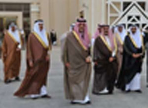 دول الخليج (بعد نومة أهل الكهف) تدعو لـ الوقف الفوري لإراقة الدماء في سوريا 