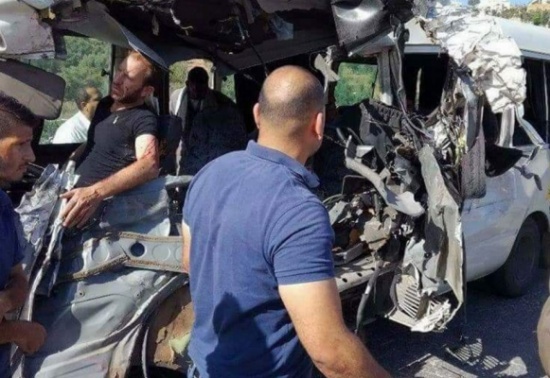 اربد :تغيير المسرب بشكل مفاجئ يتسبب بوفاة شخص وإصابة ١٧ اربد :تغيير المسرب بشكل مفاجئ يتسبب بوفاة شخص وإصابة ١٧