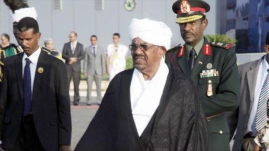 رغم نداء " هيومن " بتوقيفه ... البشير يتوجه للأردن للمشاركة بالقمة العربية رغم نداء " هيومن " بتوقيفه ... البشير يتوجه للأردن للمشاركة بالقمة العربية