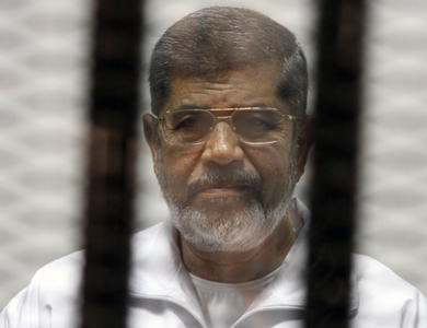 تأجيل محاكمة مرسي في قضية “التخابر” مع حماس