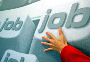 توفر215 فرصة عمل في الزرقاء