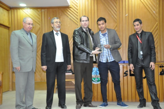 احتفال طلبة الجالية الفلسطينية في جامعة الزرقاء