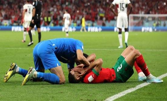 الشارع المحلي يترقب مباراة المغرب وفرنسا بطموحات التأهل لنهائي المونديال الشارع المحلي يترقب مباراة المغرب وفرنسا بطموحات التأهل لنهائي المونديال