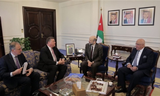 الرزاز يلتقي مقرر اللجنة السياسية في الجمعية البرلمانية لمجلس اوروبا الرزاز يلتقي مقرر اللجنة السياسية في الجمعية البرلمانية لمجلس اوروبا