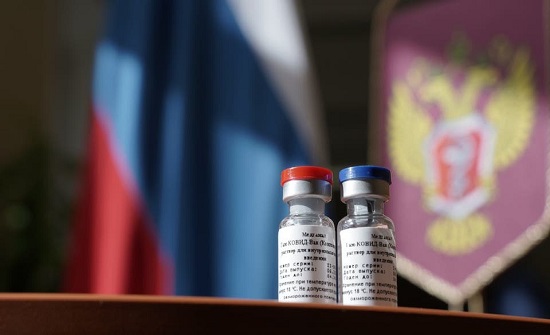 خبر مفرح عن لقاح روسيا رغم التحذير.. أنتج أجساماً مضادة خبر مفرح عن لقاح روسيا رغم التحذير.. أنتج أجساماً مضادة
