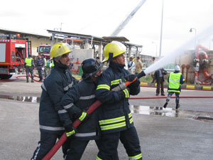  إخماد حريق صهريجين في معان