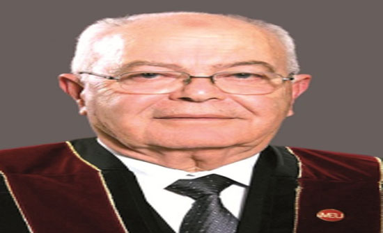 "الشرق الأوسط " تمنح لقب أستاذ شرف لاول مرة للدكتور درة "الشرق الأوسط " تمنح لقب أستاذ شرف لاول مرة للدكتور درة