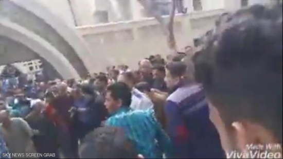 مصر: 21 قتيلا وأكثر من 40 جريحا بانفجار في كنيسة بطنطا (صور وفيديو) مصر: 21 قتيلا وأكثر من 40 جريحا بانفجار في كنيسة بطنطا (صور وفيديو)