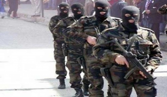 السلطات الإيرانية تداهم مكاتب 5 صحف معارضة