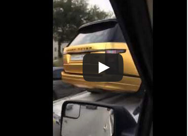 سيارات "ذهب" فارهة في شوارع الرياض