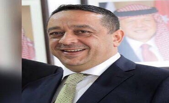 الداوود يقدم استقالته من رئاسة مجلس إدارة شركة البترول الوطنية الداوود يقدم استقالته من رئاسة مجلس إدارة شركة البترول الوطنية