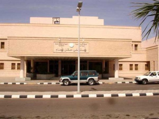 بعد ملاحظة علامات أثارت شكوكه.. مواطن يوقف غُسل جثة طفله ويعيدها لمستشفى حقل لتشريحها بعد ملاحظة علامات أثارت شكوكه.. مواطن يوقف غُسل جثة طفله ويعيدها لمستشفى حقل لتشريحها