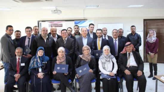 صناعة عمان تسعى لتعزيز قدرات منتسبيها التدريبية صناعة عمان تسعى لتعزيز قدرات منتسبيها التدريبية