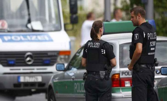 مسلح يقتل خمسة أشخاص بينهم زوجته قبل أن ينتحر في كاليفورنيا مسلح يقتل خمسة أشخاص بينهم زوجته قبل أن ينتحر في كاليفورنيا