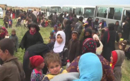 نزوح متواصل لمدنيي غرب الموصل وتوقعات بالمزيد