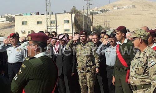 بالفيديو والصور تشيع جثمان " احمد علاء الدين " في جنازة عسكرية مهيبة بالفيديو والصور تشيع جثمان " احمد علاء الدين " في جنازة عسكرية مهيبة