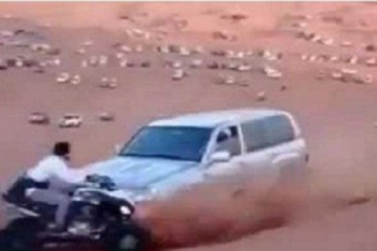 شاهد: نهاية مأساوية لسائق دباب أثناء التطعيس