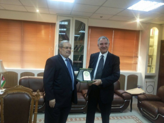 رئيس جامعة جرش يلتقي وزير الأوقاف رئيس جامعة جرش يلتقي وزير الأوقاف
