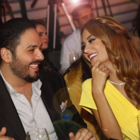بالصور - رامي عياش وزوجته في لقطة رومنسية جداً| بالصور - رامي عياش وزوجته في لقطة رومنسية جداً|