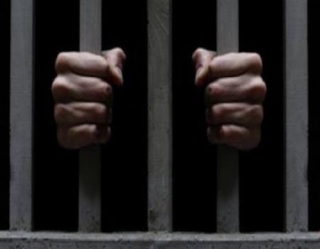 رجل مسن يغتصب طفل مصاب بالتوحد  داخل دورة مياه مسجد