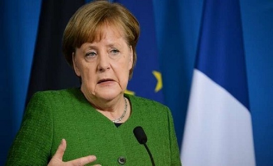 ميركل: ما زلنا في بداية وباء كورونا..وسنعيش مع الفيروس طويلا