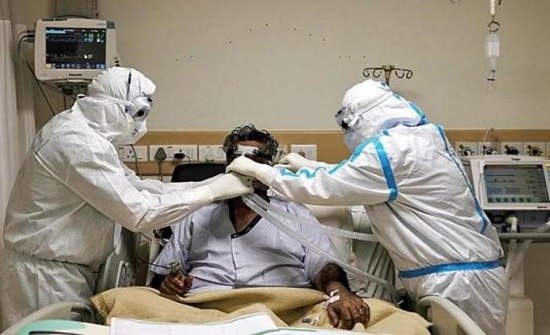 إصابة 600 طبيب بكورونا منذ بدء الجائحة بالأردن