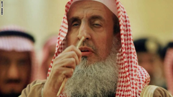 مفتي السعودية يدعو للإبتعاد عن زواج "السماسرة" العُرفي مفتي السعودية يدعو للإبتعاد عن زواج "السماسرة" العُرفي