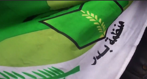 بالصور : مقاتلو بدر يفرون من محيط سامراء تاركين سيارتهم واعلامهم بالصور : مقاتلو بدر يفرون من محيط سامراء تاركين سيارتهم واعلامهم
