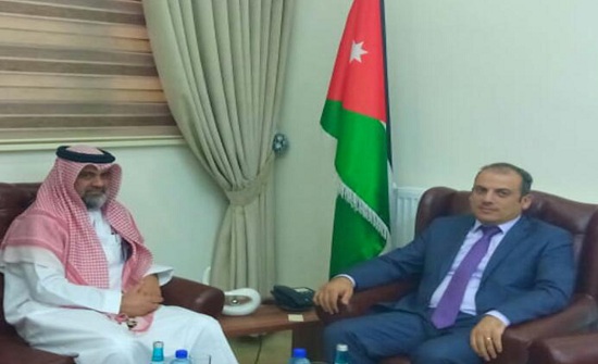 برلماني بحريني يزور "الوطني للبحوث الزراعية"