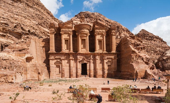 سلطة البترا تحقق أمنية 25 من ذوي الإعاقة بزيارة المدينة الوردية سلطة البترا تحقق أمنية 25 من ذوي الإعاقة بزيارة المدينة الوردية