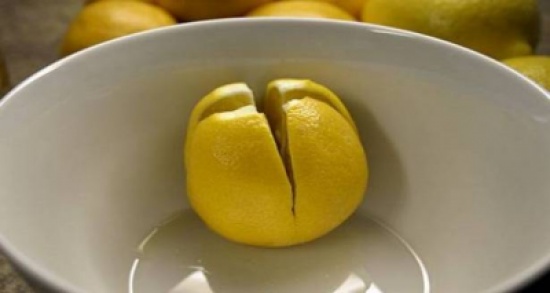قطّعوا بضع حبّات من الليمون الحامض وضعوها في غرفتكم...واحصلوا على هذا!! قطّعوا بضع حبّات من الليمون الحامض وضعوها في غرفتكم...واحصلوا على هذا!!